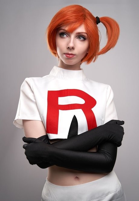 Victoria Lirell star exclusive collection