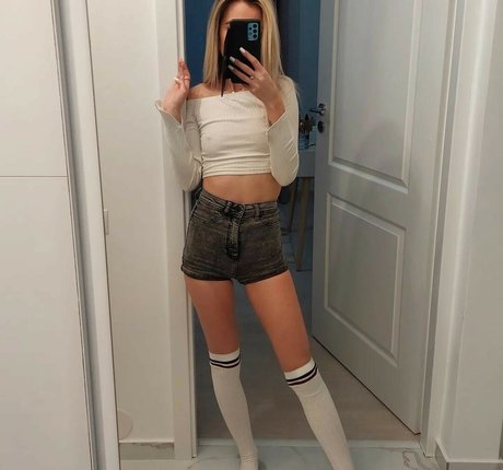 LilZoeyZo star du porno de haute qualité photos