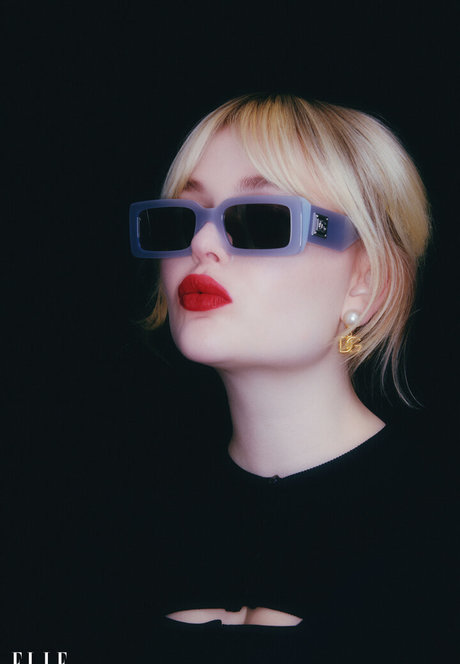 Emily Alyn Lind art modèle photos