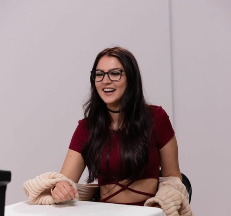 Aliythia xxx star du porno archive