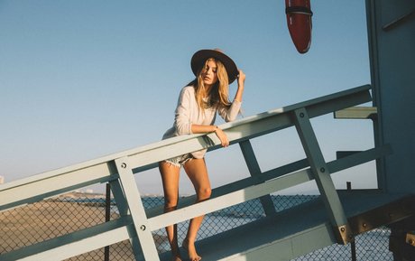 Camila Morrone Profilfoto