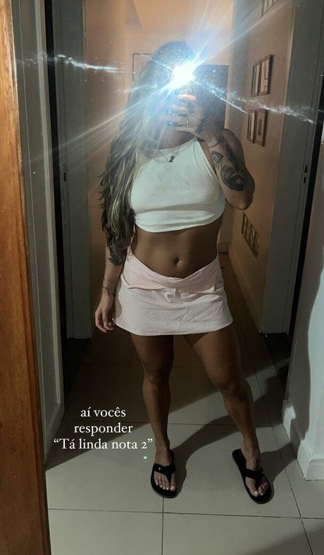 transexuelle post-opératoire onlyfans érotique en haute qualité des photos