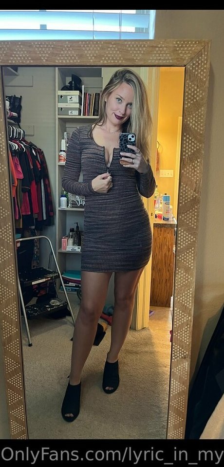 lyric in my head étoile parfaite galerie