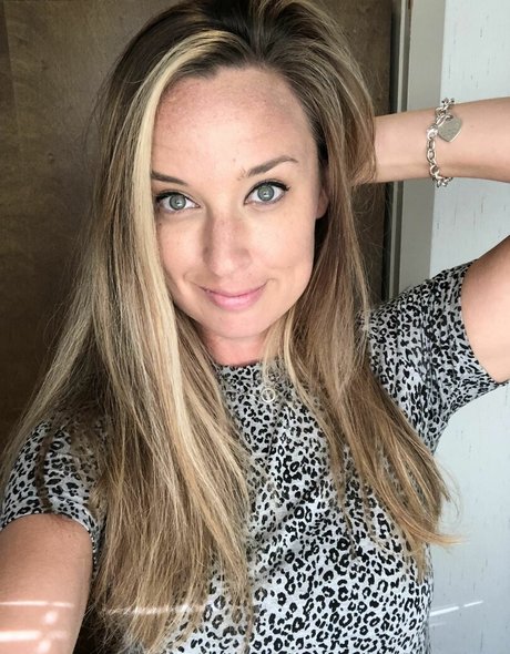 lyric in my head top star img