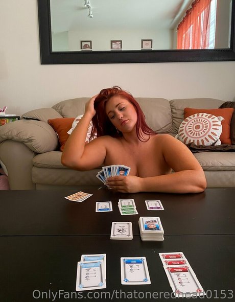 thatoneredhead0153 étoile sexy galeries