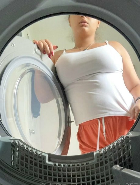 selfie pawg uniquementfans adulte de haute qualité image