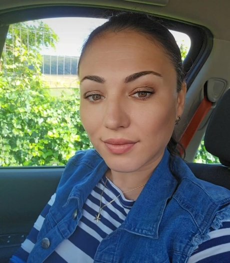 fans avec les yeux bandés top exclusif photos