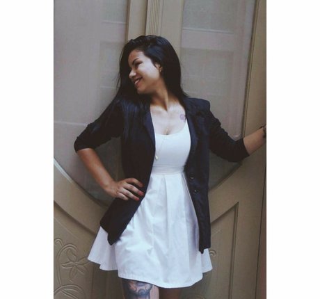 lauratavora joli modèle photos