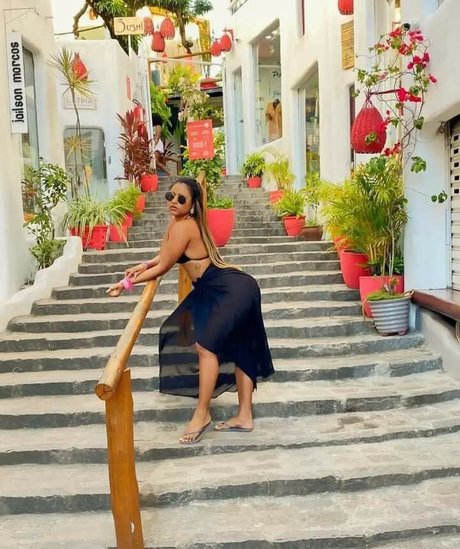 Mykaele Maylane modèle joli archive