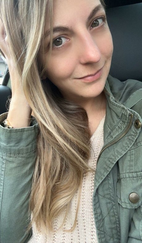 ButterflyYogaVIP modèle porno archive