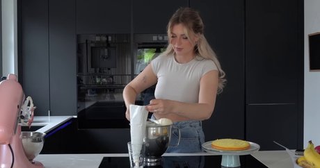 fétichisme des pieds asiatiques onlyfans assez exclusif img