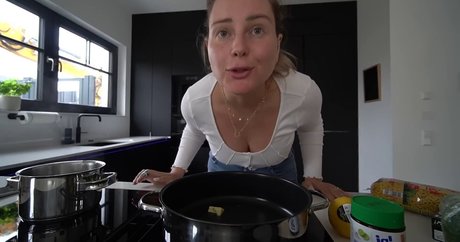 Maren Wolf modèle pornographique image