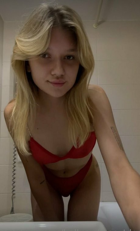 hollymollynextdoor modèle joli collection