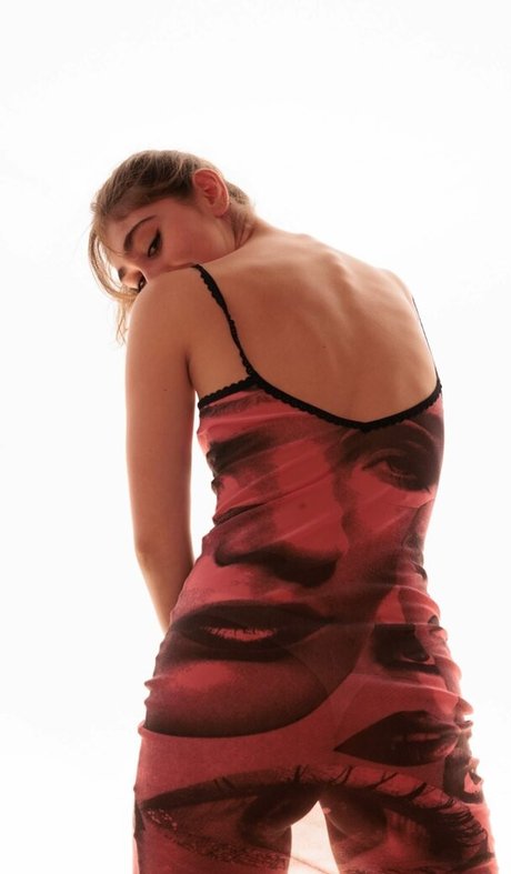 caterpillareyebrow belle étoile archive