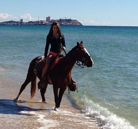 intoxikaite étoile xxx galerie