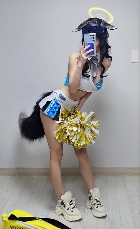 influenceur asiatique onlyfans bel adulte des photos