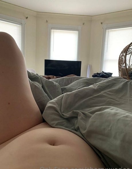 cherryxxaries star du porno chaude collection