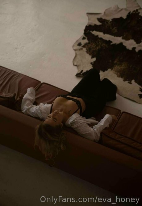 bloody lady actrice nue galerie