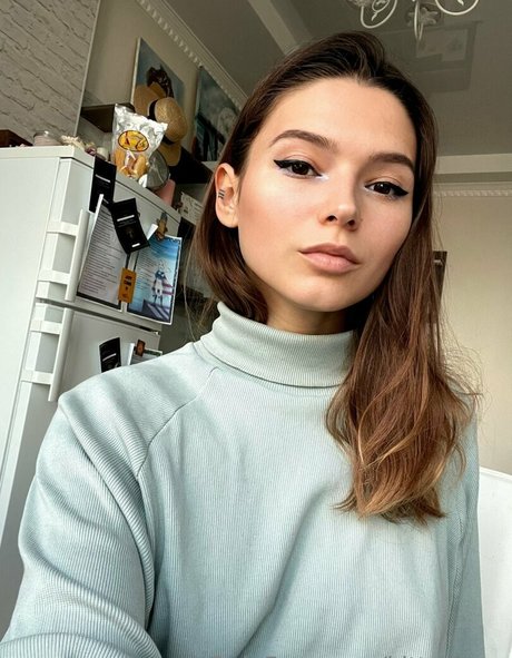 Kitty Berg meilleure star du porno img