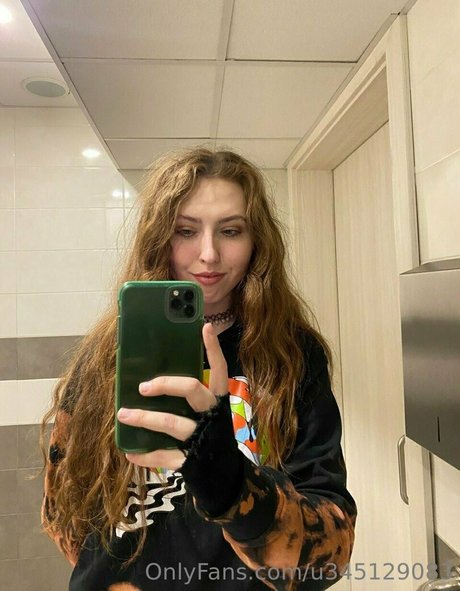 aerin emerald actrice photo