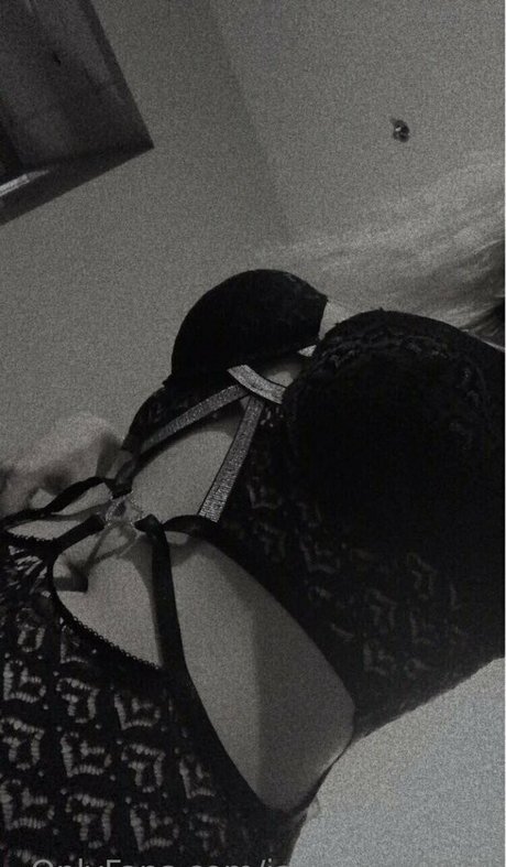 jade wes9811 modèle sexy archive