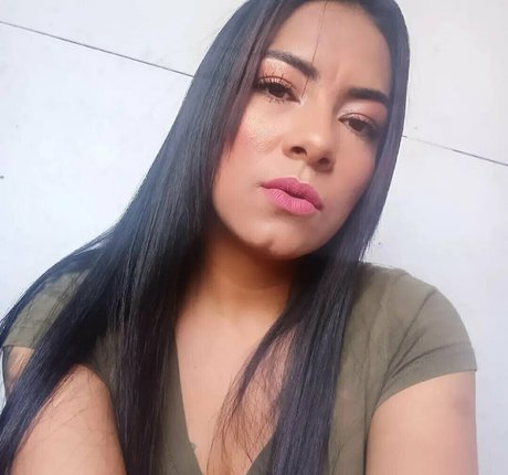 kanelamorena modèle érotique des photos