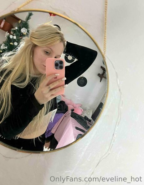 eveline hot modèle de sexe des photos