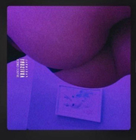 itselessa actrice libre photo