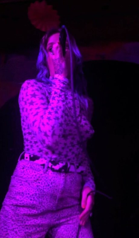 influenceur asiatique onlyfans érotique exclusif photo