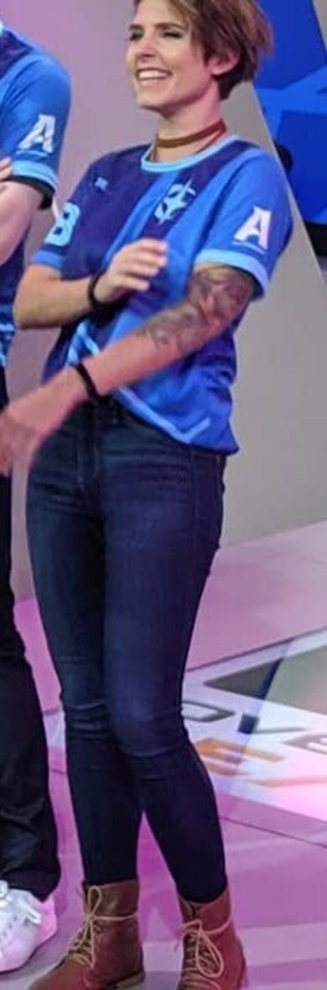 Soe Gschwind actrice chaude collection