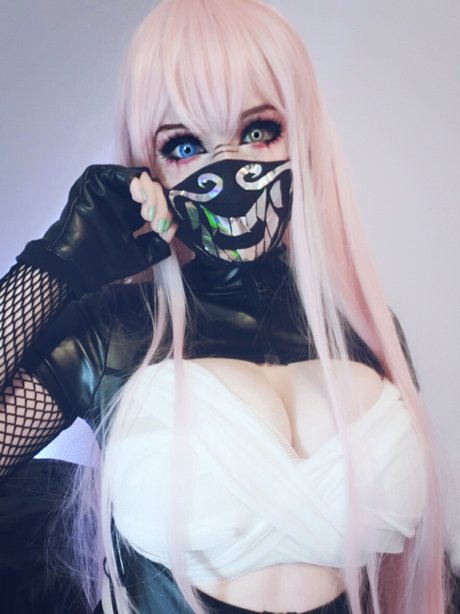 Miukadoo star du porno parfaite des photos