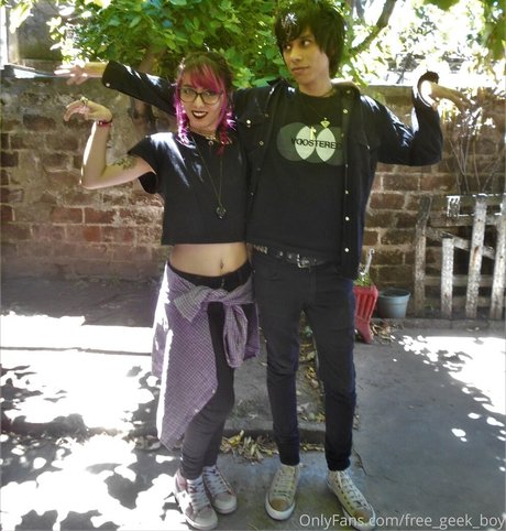 free geek boy modèle sympa image