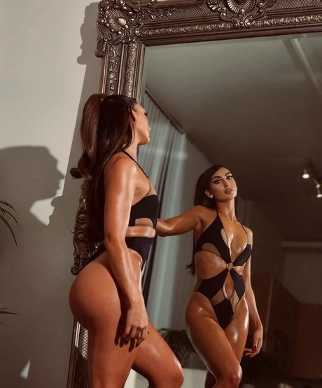 Niki Bianchini modèle de sexe img