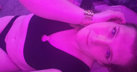 professeur nu onlyfans bel art image