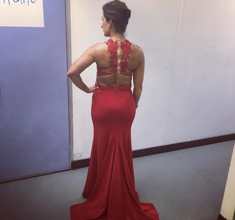 Saira Khan modèle chaud image