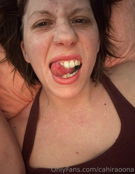 fans de grosses femmes aux gros seins uniquement nu gratuit image