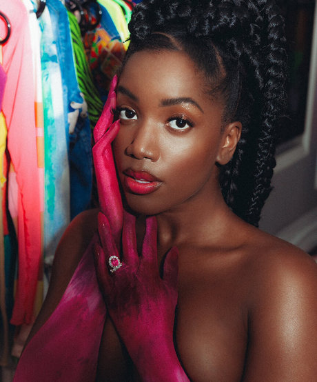 influenceur asiatique onlyfans nu sexy image