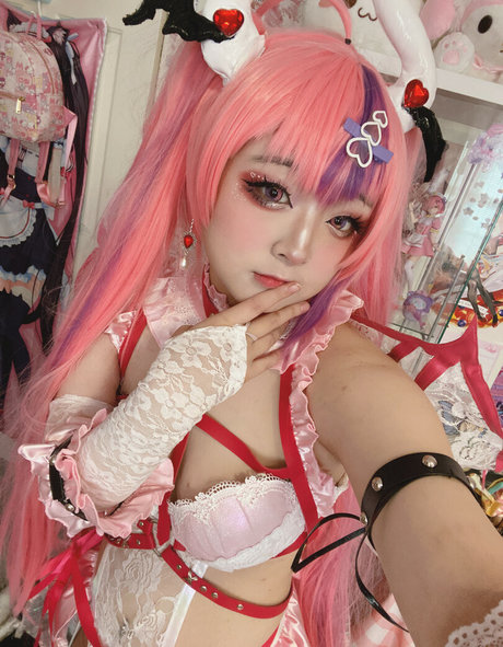 pom-pom girl nue onlyfans nus parfaits galerie