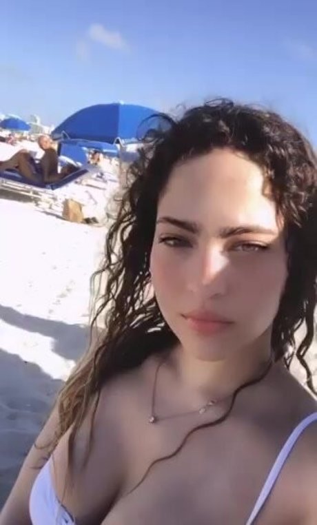 Hilenna xxx star du porno des photos