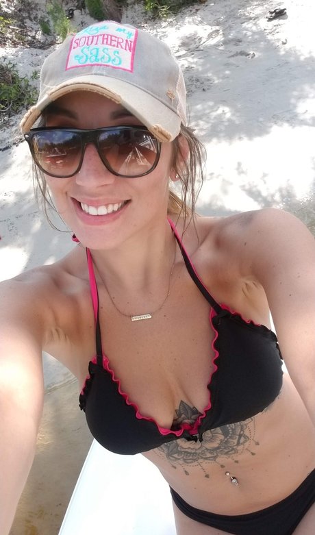 LaytoncarterX3 modèle pornographique image