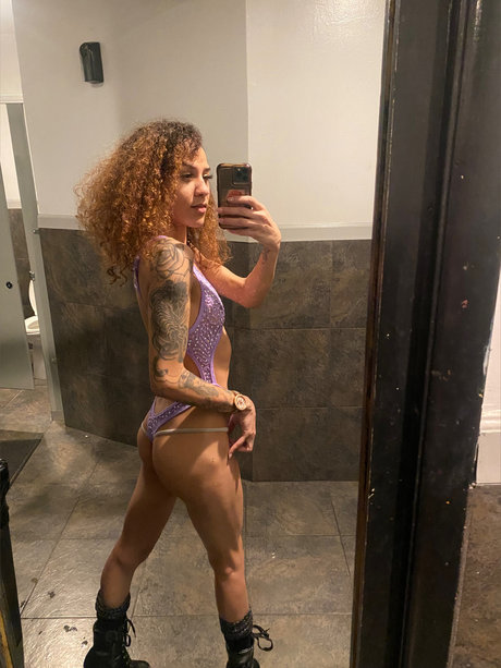 LilMisConfidence actrice de grande qualité collection