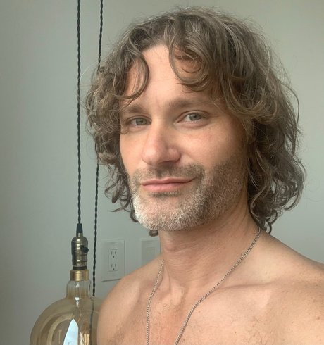 Lover Boy Lucas jolie actrice photo