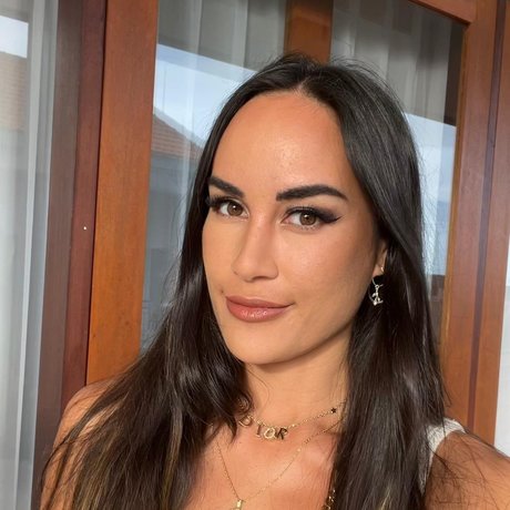 Lourissa_ modèle de haute qualité photo