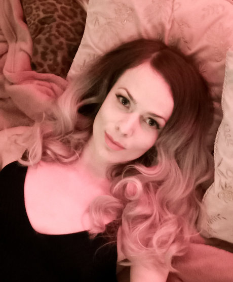 Madame Pixie xxx star du porno img