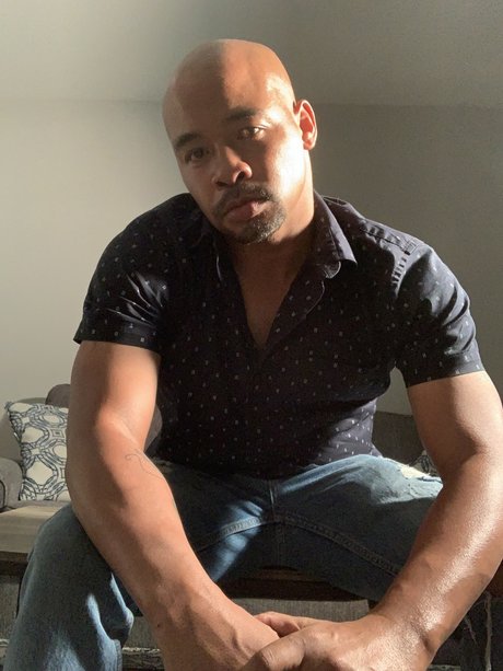 Luv Dragon actrice artistique images