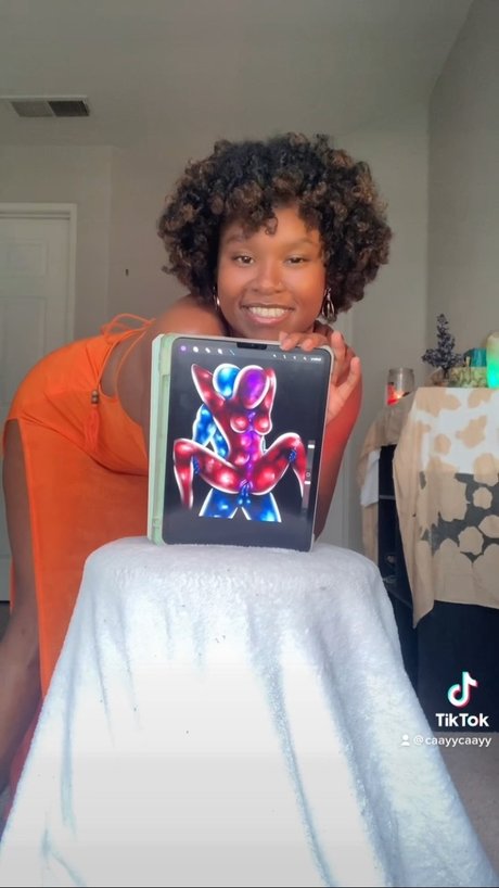 CayCay étoile exclusive photos