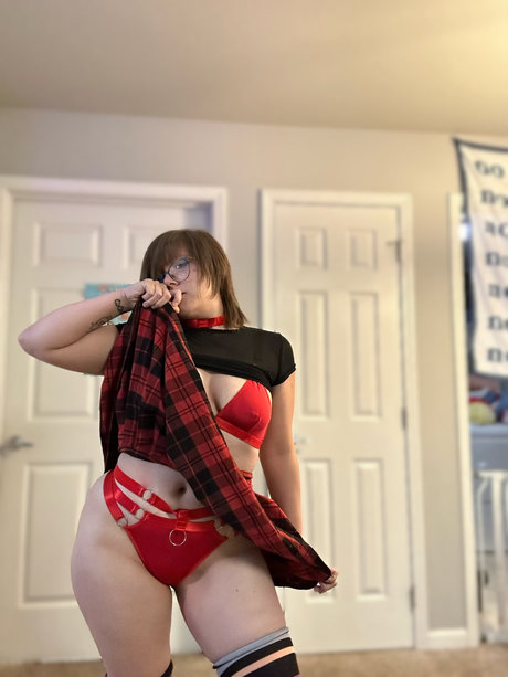 Luna Delights_ star du porno nue image