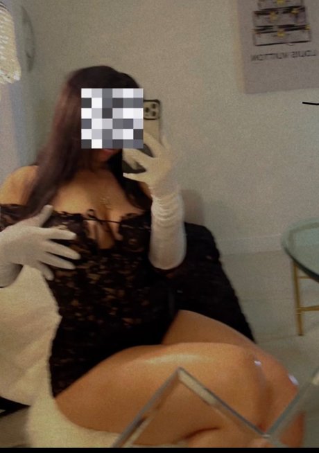 Lucki actrice pornographique images