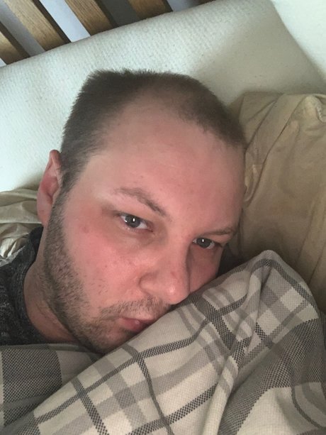 Lucky alpha L actrice artistique galerie