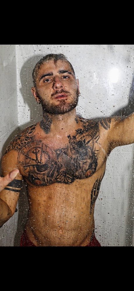 Lucas Deen modèle sexy archive